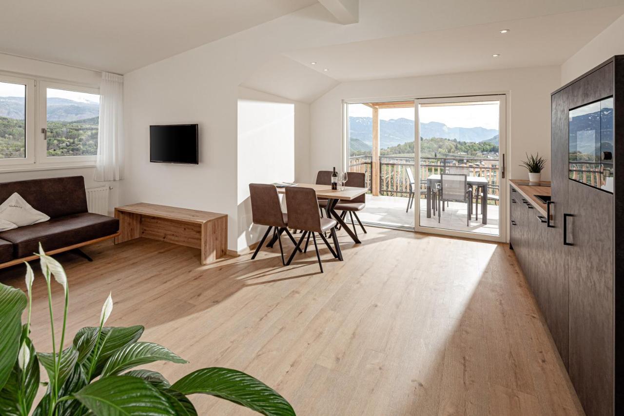 Praelatenhof Wine & Apartments Caldaro Exterior photo